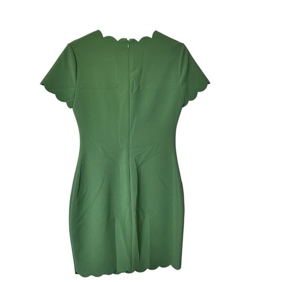 Likely Women's Green Scalloped Edge Dress Size 6 Revolve - Picture 2 of 9